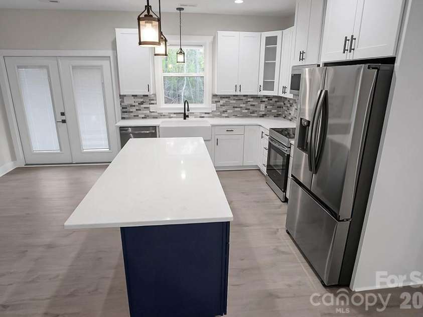 129 Rosecommon Lane, Rutherfordton, NC 28139.  MLS# CAR4369050, YatesRealty ID 16392. 