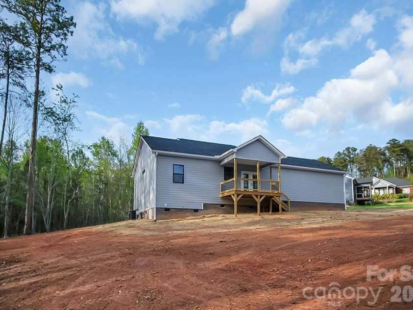 129 Rosecommon Lane, Rutherfordton, NC 28139.  MLS# CAR4369050, YatesRealty ID 16392. 