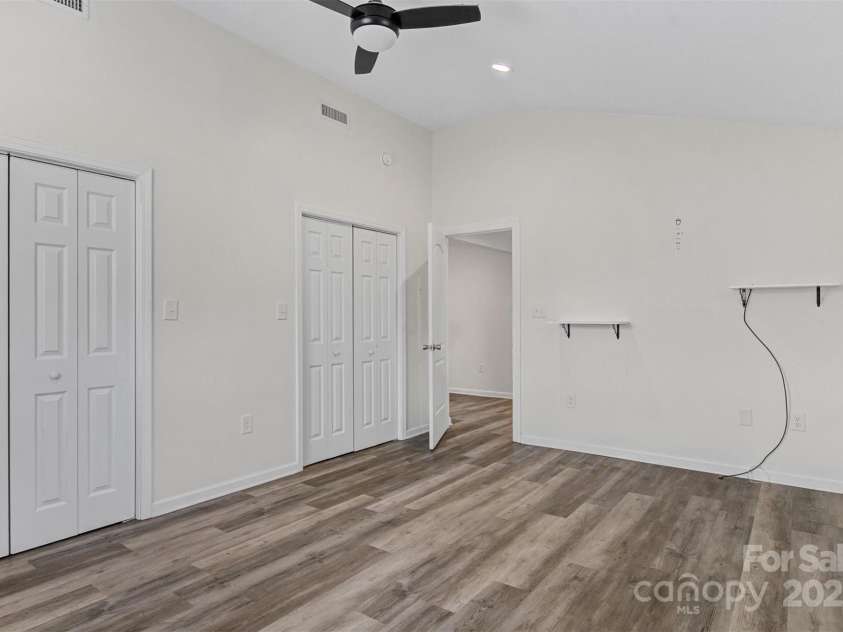 25 Southern Way, Nebo, NC 28761.  MLS# CAR4259823, YatesRealty ID 16393. 