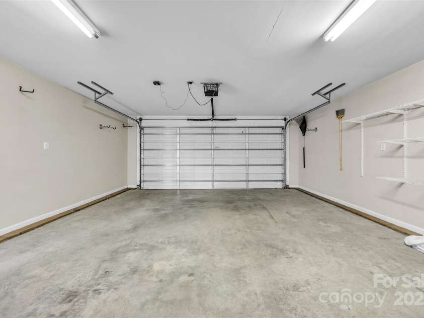 312 Oak Knoll, Hildebran, NC 28637.  MLS# CAR4325397, YatesRealty ID 16393. 2 car garage