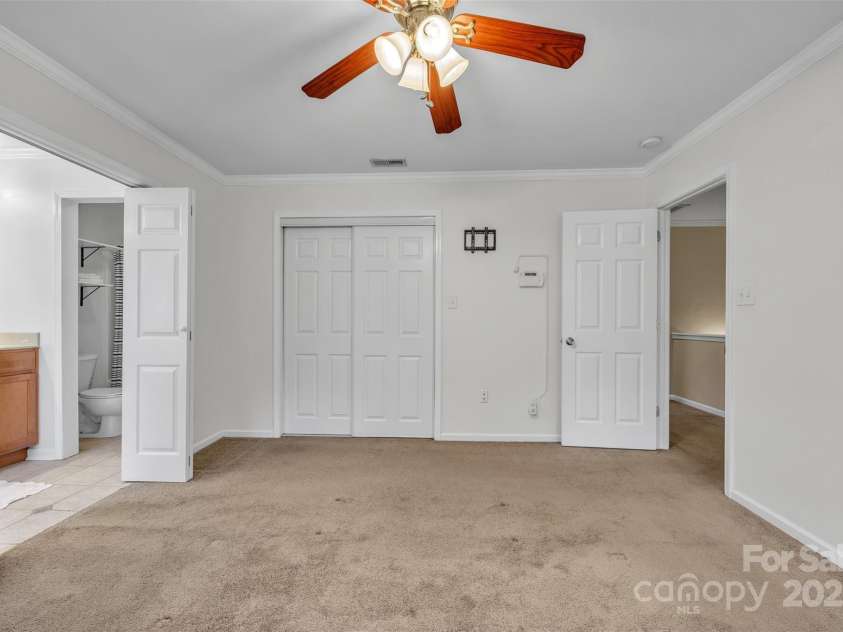 312 Oak Knoll, Hildebran, NC 28637.  MLS# CAR4325397, YatesRealty ID 16393. 
