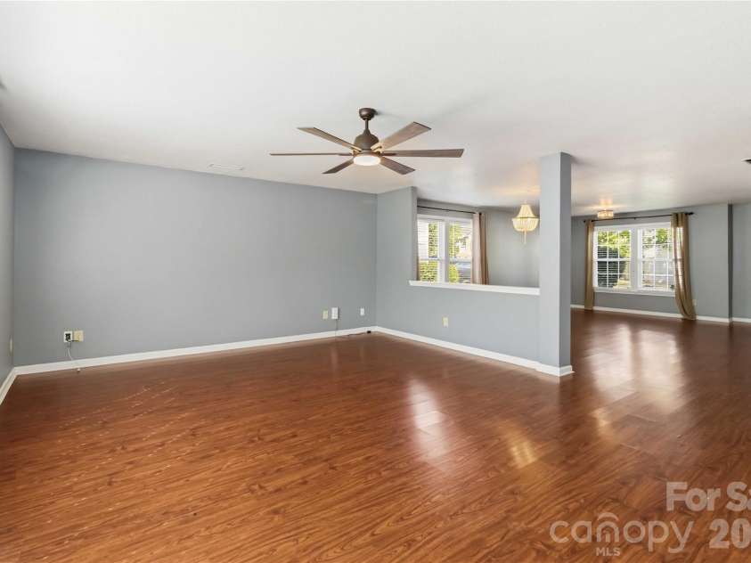 3900 Shasta Circle, Clover, SC 29710.  MLS# CAR4371511, YatesRealty ID 16394. 