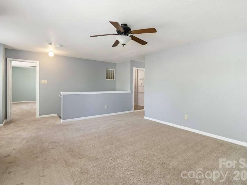 3900 Shasta Circle, Clover, SC 29710.  MLS# CAR4371511, YatesRealty ID 16394. 
