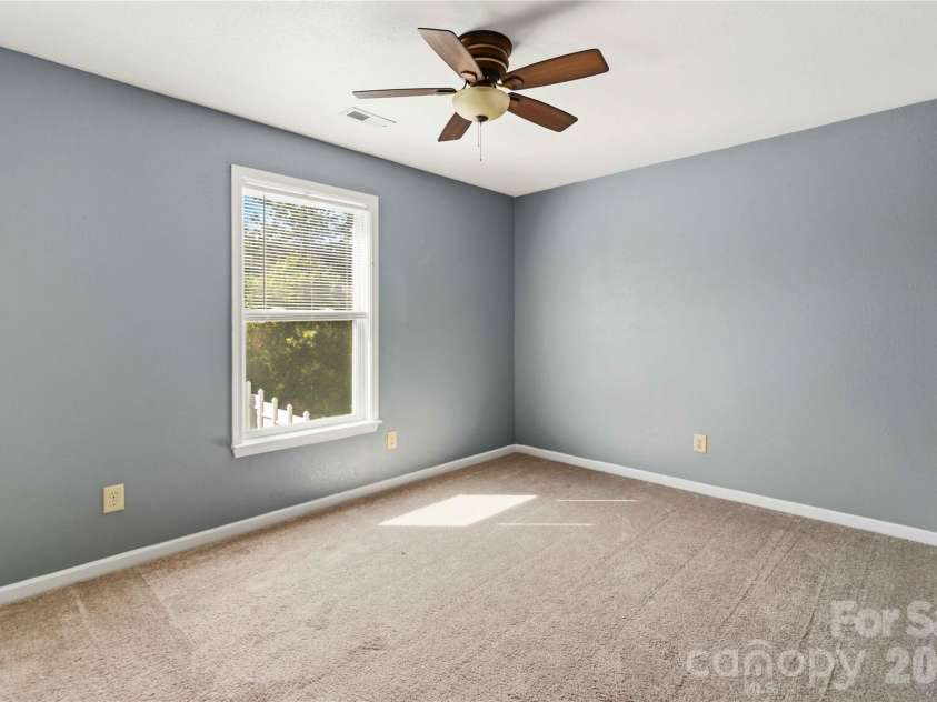 3900 Shasta Circle, Clover, SC 29710.  MLS# CAR4371511, YatesRealty ID 16394. 