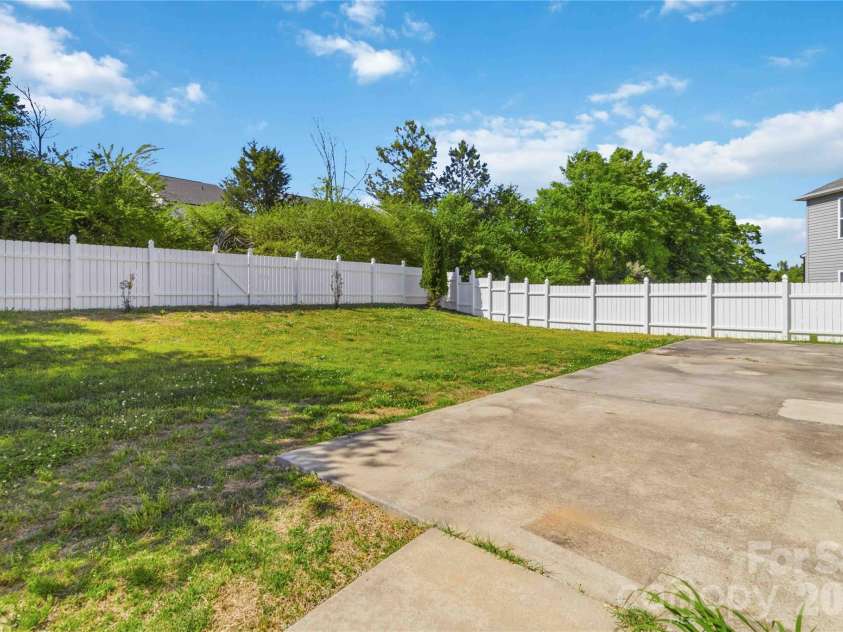 3900 Shasta Circle, Clover, SC 29710.  MLS# CAR4371511, YatesRealty ID 16394. 