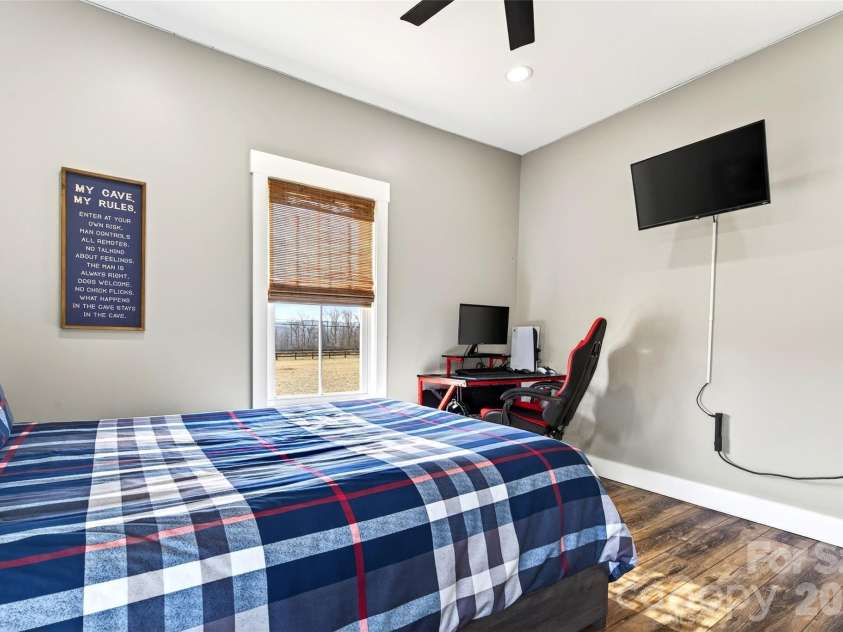 115 Pondview Drive, Nebo, NC 28761.  MLS# CAR4341984, YatesRealty ID 16395. 