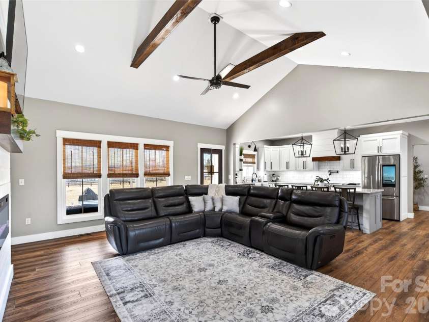 115 Pondview Drive, Nebo, NC 28761.  MLS# CAR4341984, YatesRealty ID 16395. 