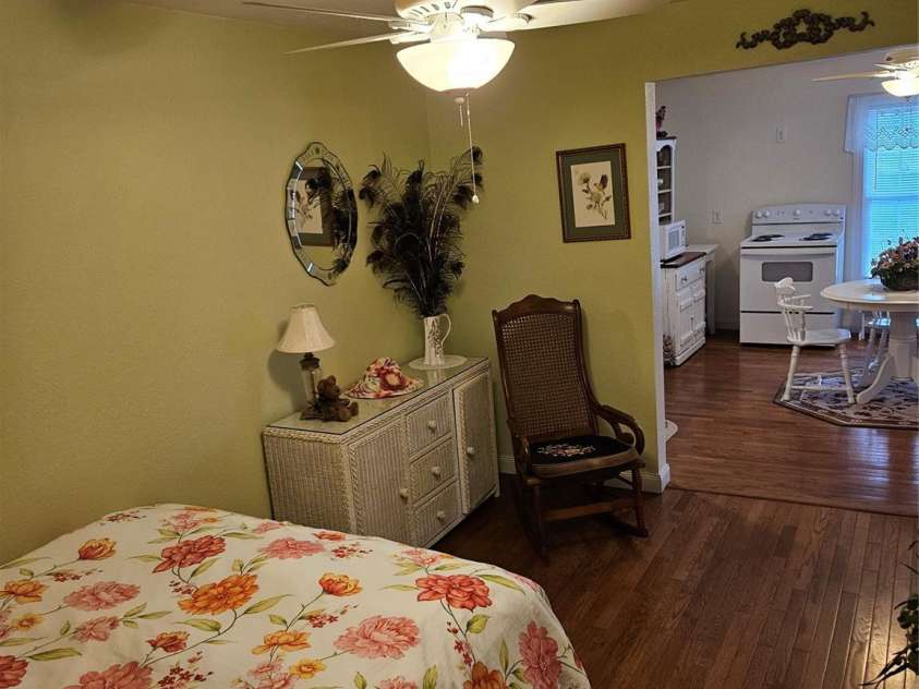 504 Pineburr Avenue, Valdese, NC 28690.  MLS# CAR4252890, YatesRealty ID 16395. Bedroom