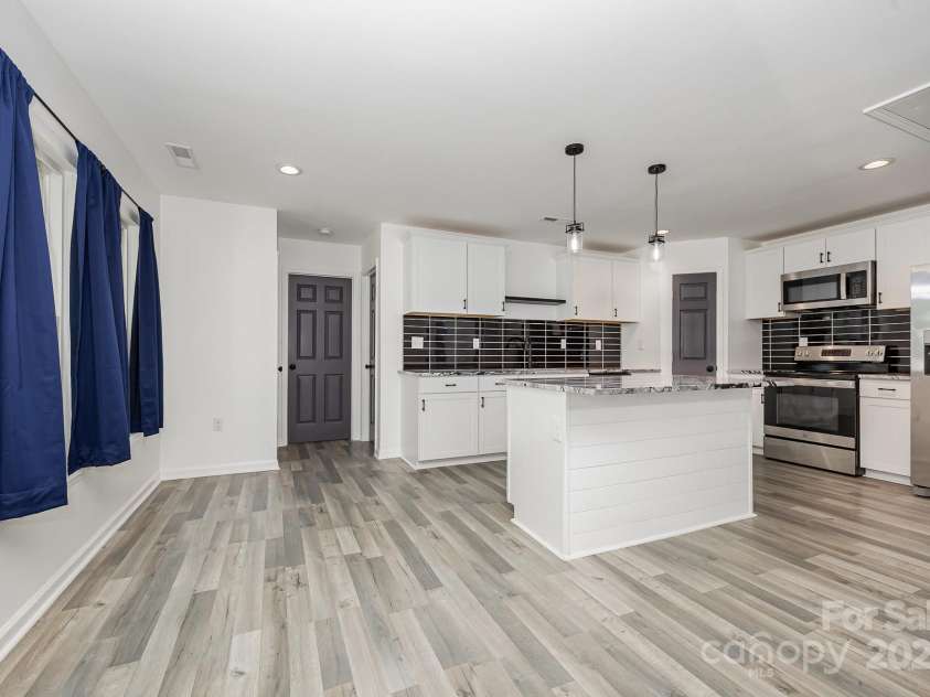 611 Fernwood Drive, Albemarle, NC 28001.  MLS# CAR4254448, YatesRealty ID 16396. 