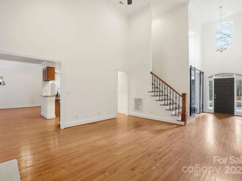 1427 Doe Ridge Lane, Fort Mill, SC 29715.  MLS# CAR4329491, YatesRealty ID 16397. 