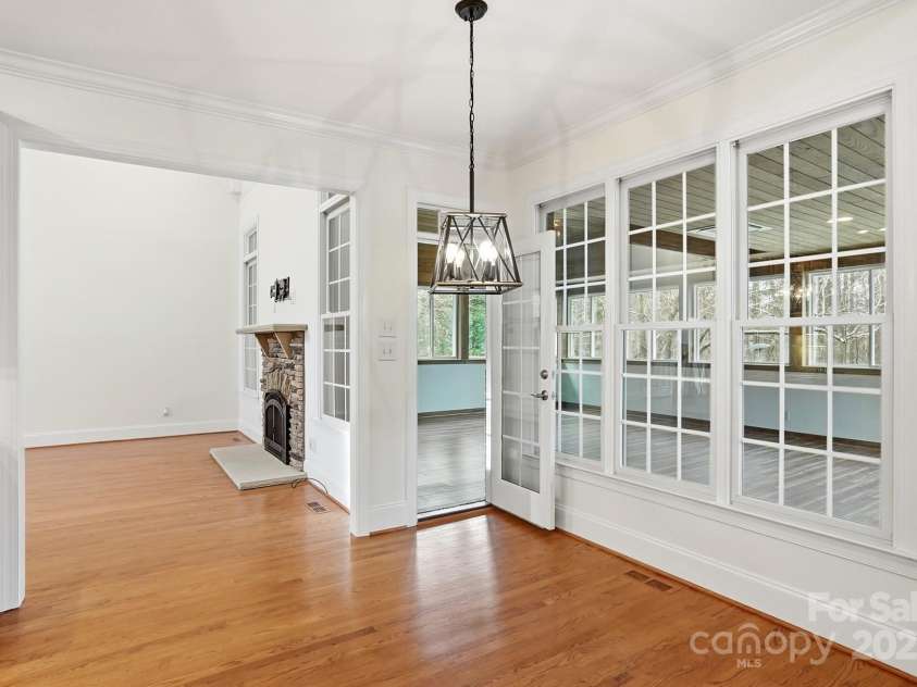 1427 Doe Ridge Lane, Fort Mill, SC 29715.  MLS# CAR4329491, YatesRealty ID 16397. 