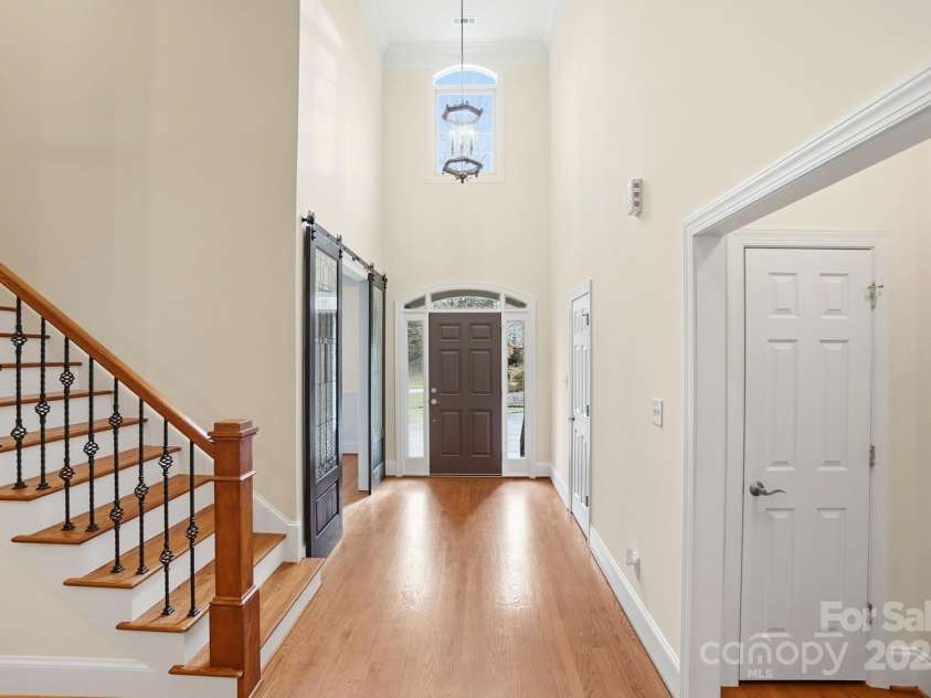 1427 Doe Ridge Lane, Fort Mill, SC 29715.  MLS# CAR4329491, YatesRealty ID 16397. Front Entrance