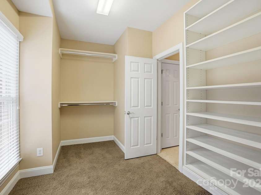 1427 Doe Ridge Lane, Fort Mill, SC 29715.  MLS# CAR4329491, YatesRealty ID 16397. Master