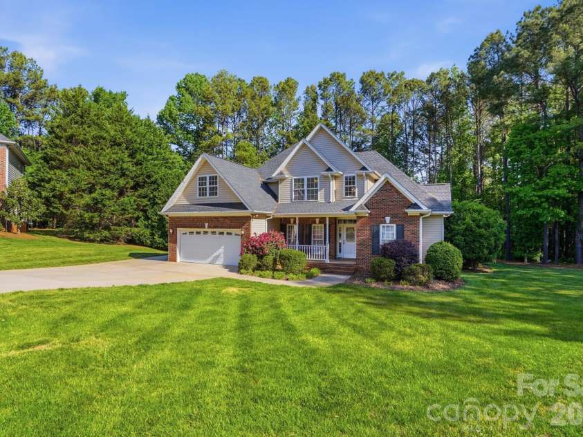 4610 Glasgow Court, Gastonia, NC 28056.  MLS# CAR4371330, YatesRealty ID 16397. 