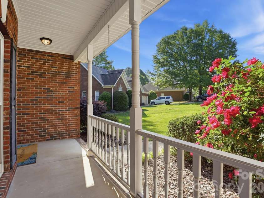 4610 Glasgow Court, Gastonia, NC 28056.  MLS# CAR4371330, YatesRealty ID 16397. 