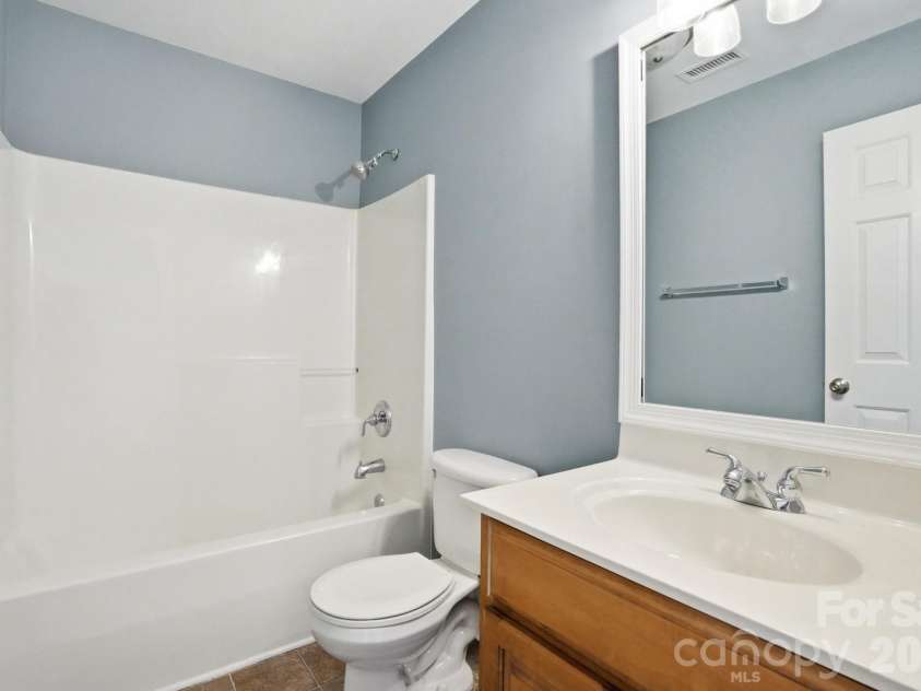 4610 Glasgow Court, Gastonia, NC 28056.  MLS# CAR4371330, YatesRealty ID 16397. 