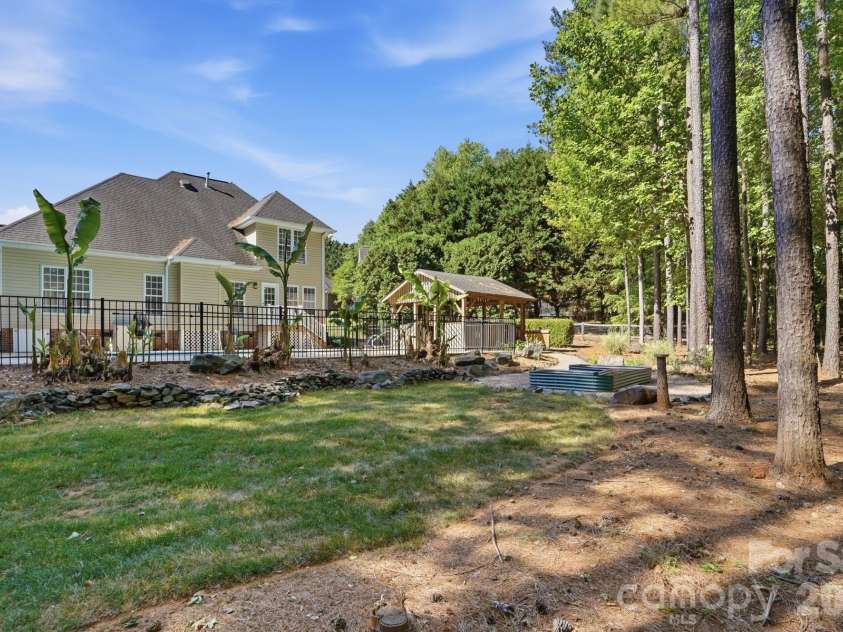 4610 Glasgow Court, Gastonia, NC 28056.  MLS# CAR4371330, YatesRealty ID 16397. 