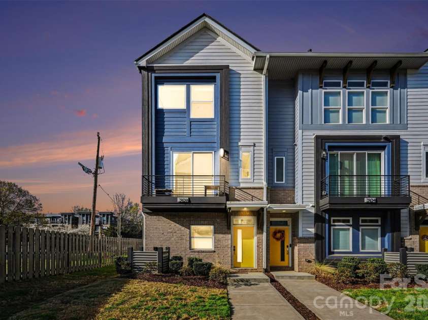 2128 Electric Lane, Charlotte, NC 28205.  MLS# CAR4357927, YatesRealty ID 16399. 