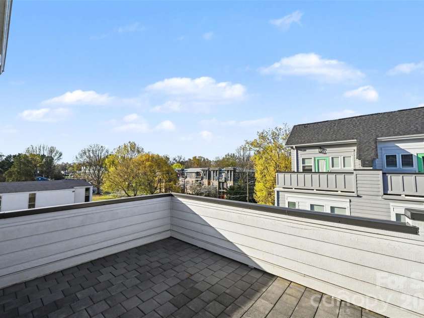 2128 Electric Lane, Charlotte, NC 28205.  MLS# CAR4357927, YatesRealty ID 16399. 