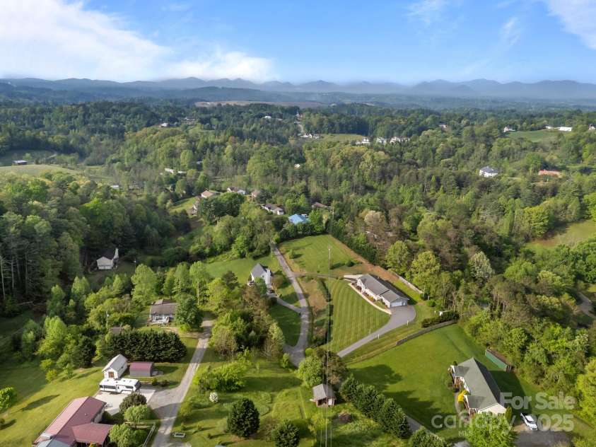 35 Clayton Drive, Weaverville, NC 28787.  MLS# CAR4199794, YatesRealty ID 16399. 