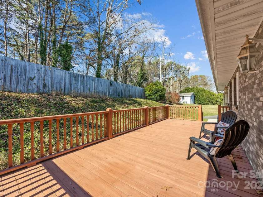 35 Clayton Drive, Weaverville, NC 28787.  MLS# CAR4199794, YatesRealty ID 16399. Back Deck