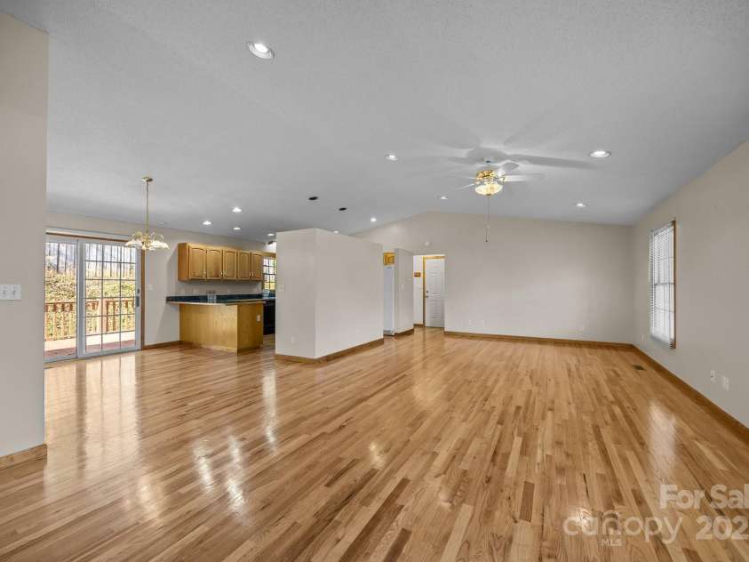 35 Clayton Drive, Weaverville, NC 28787.  MLS# CAR4199794, YatesRealty ID 16399. Gorgeous Hardwood floors
