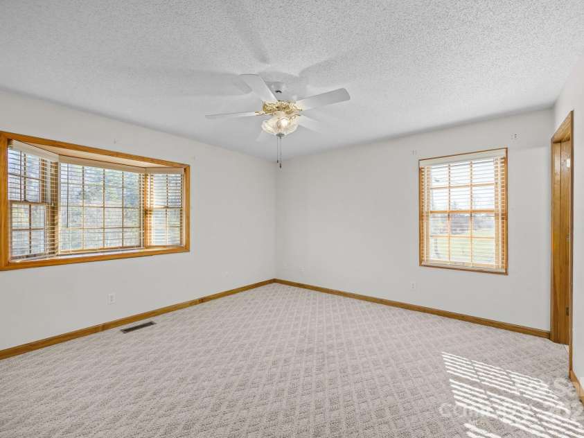 35 Clayton Drive, Weaverville, NC 28787.  MLS# CAR4199794, YatesRealty ID 16399. Primary Suite