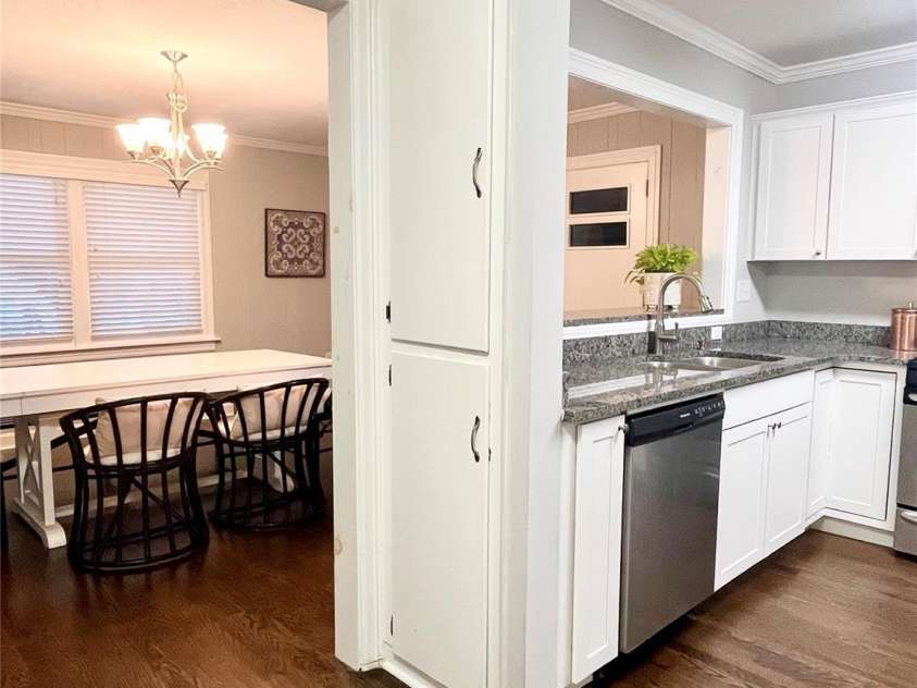 710 Neil Street, Gastonia, NC 28052.  MLS# CAR4308292, YatesRealty ID 164. 