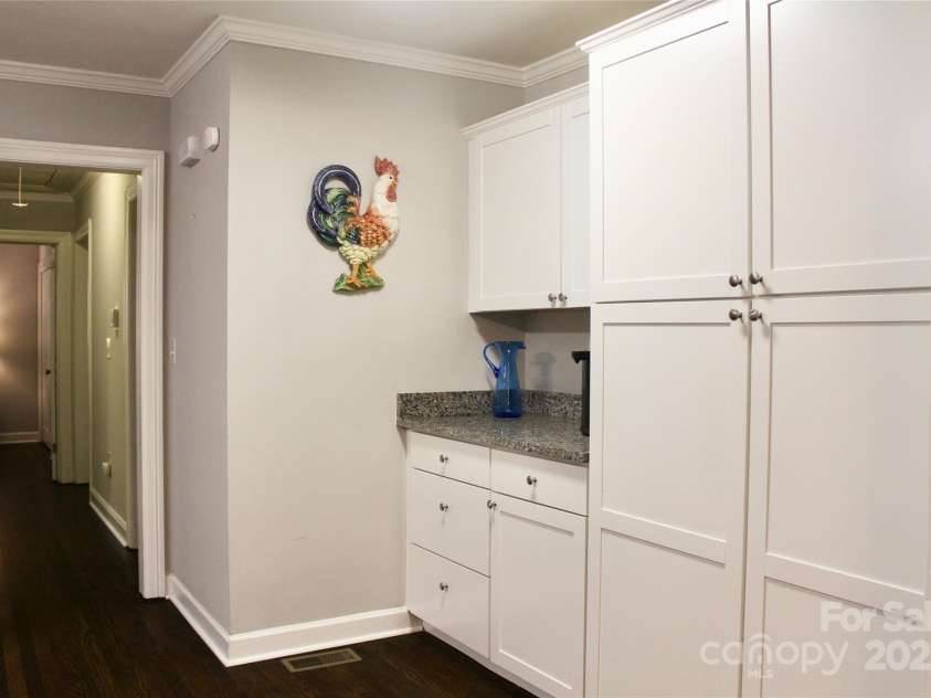 710 Neil Street, Gastonia, NC 28052.  MLS# CAR4308292, YatesRealty ID 164. 