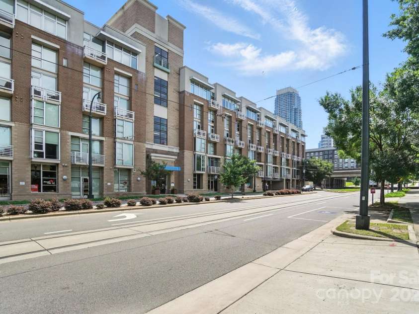 718 Trade Street, Charlotte, NC 28202.  MLS# CAR4308971, YatesRealty ID 164. 