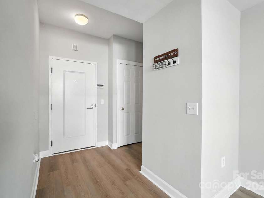 718 Trade Street, Charlotte, NC 28202.  MLS# CAR4308971, YatesRealty ID 164. 