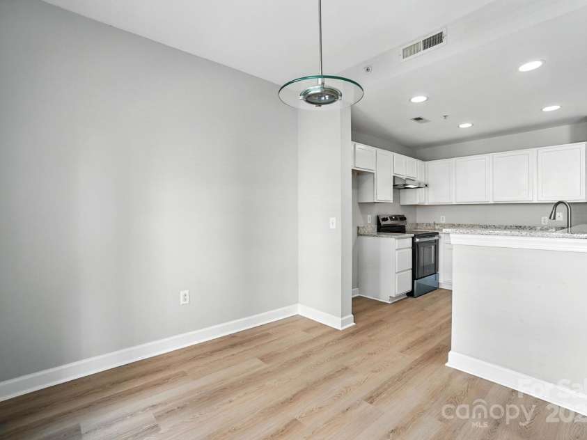 718 Trade Street, Charlotte, NC 28202.  MLS# CAR4308971, YatesRealty ID 164. 