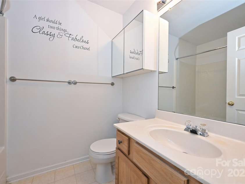 10422 Stokeshill Court, Pineville, NC 28134.  MLS# CAR4231164, YatesRealty ID 1640. 