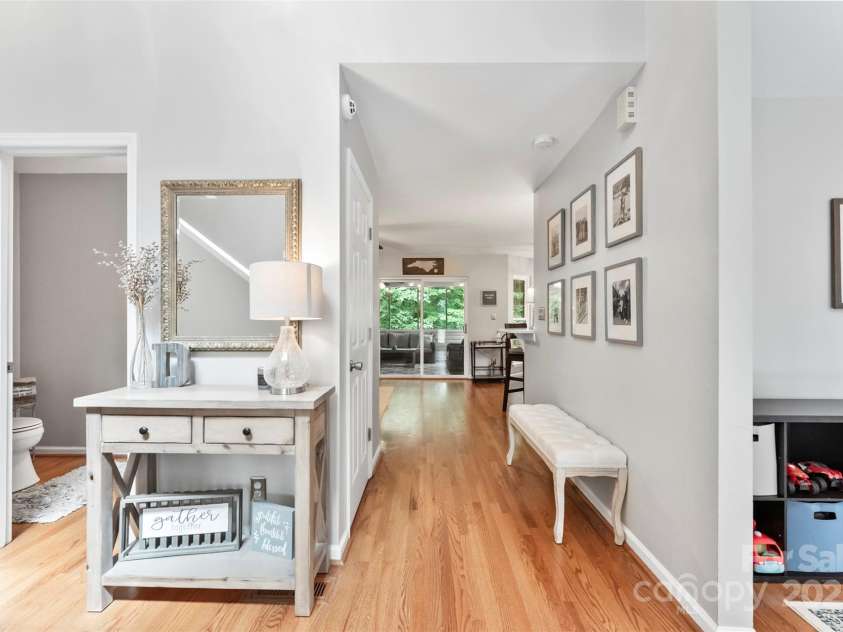 116 Oak Creek Drive, Charlotte, NC 28270.  MLS# CAR4263975, YatesRealty ID 16400. 