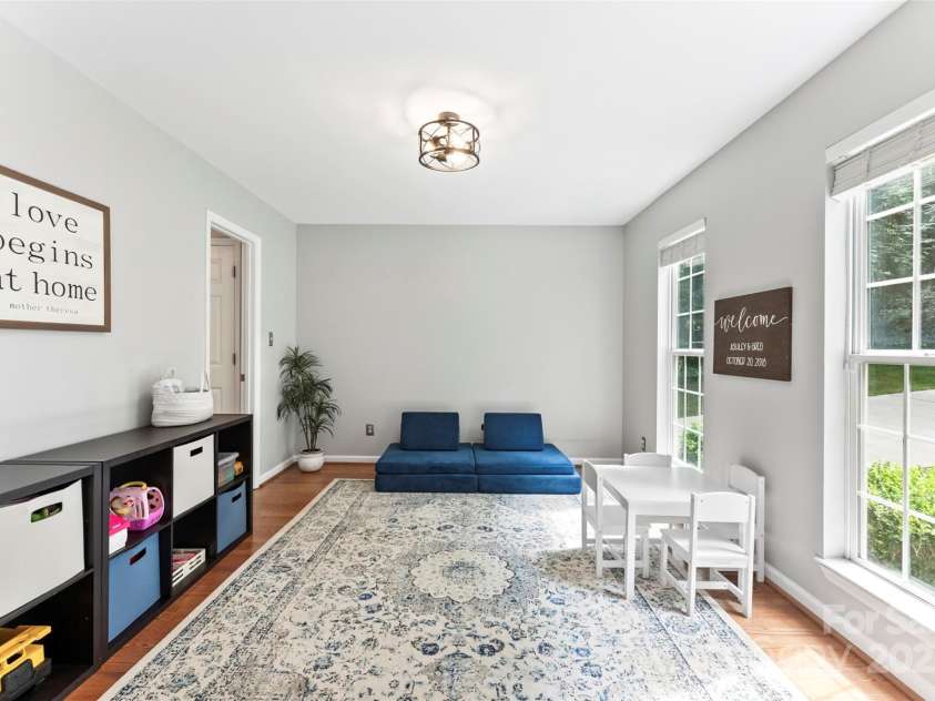 116 Oak Creek Drive, Charlotte, NC 28270.  MLS# CAR4263975, YatesRealty ID 16400. 