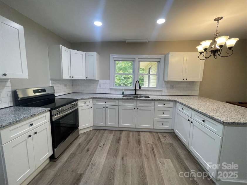 1327 Wiscassett Street, Albemarle, NC 28001.  MLS# CAR4260572, YatesRealty ID 16401. 