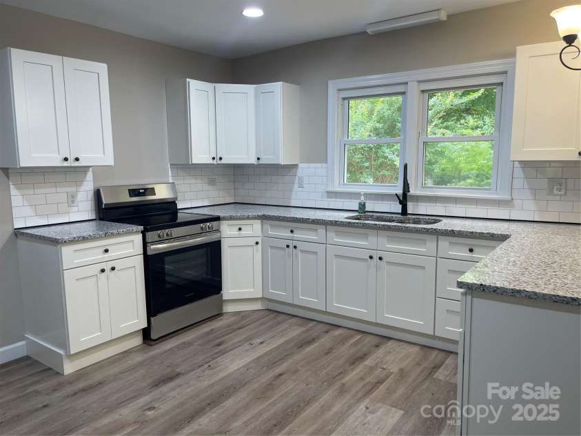 1327 Wiscassett Street, Albemarle, NC 28001.  MLS# CAR4260572, YatesRealty ID 16401. 