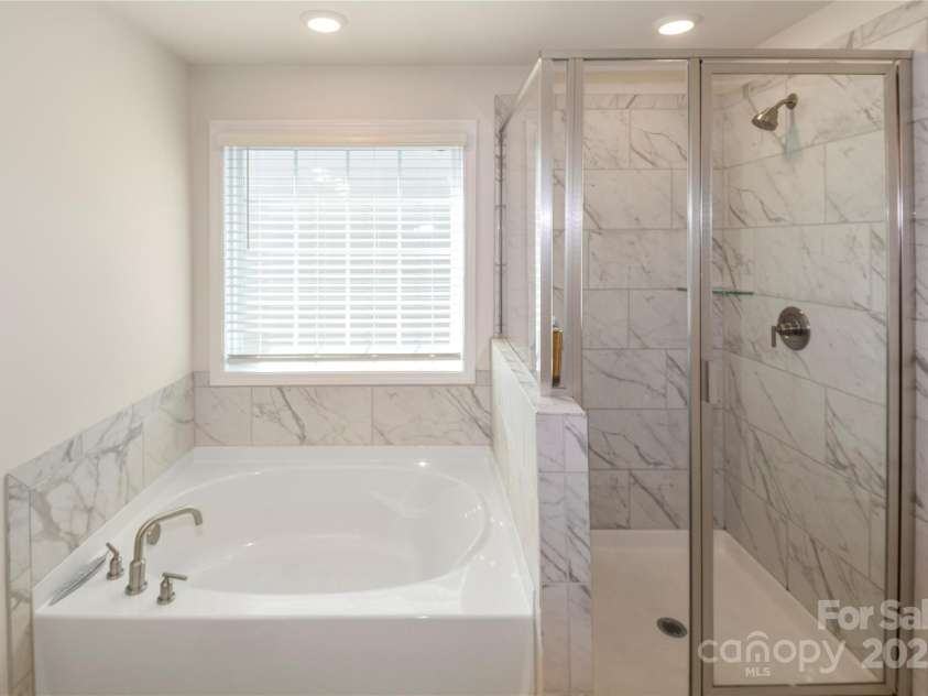 4849 Tacoma Drive, Fort Mill, SC 29707.  MLS# CAR4220181, YatesRealty ID 16402. Primary Bedroom En Suite