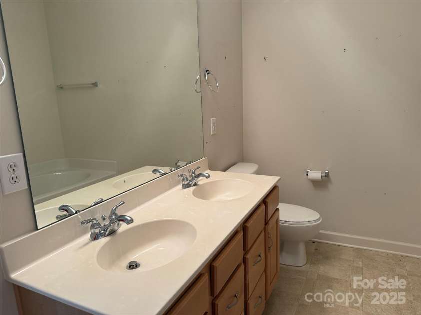 5476 Ives Street, Concord, NC 28027.  MLS# CAR4264518, YatesRealty ID 16403. 