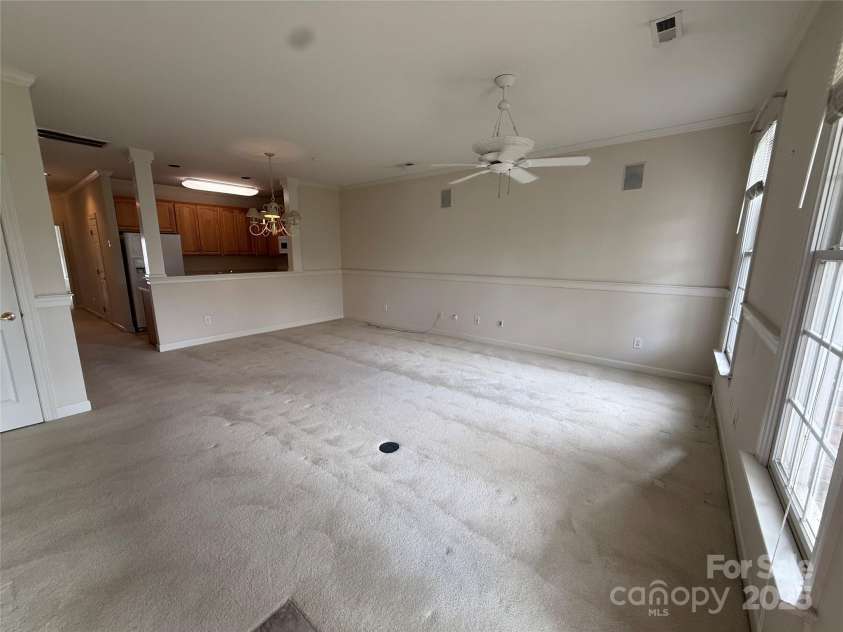 5476 Ives Street, Concord, NC 28027.  MLS# CAR4264518, YatesRealty ID 16403. Great room