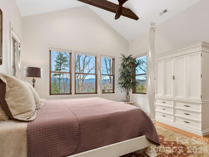 567 Wild River Run, Marshall, NC 28753.  MLS# CAR4353270, YatesRealty ID 16403. 
