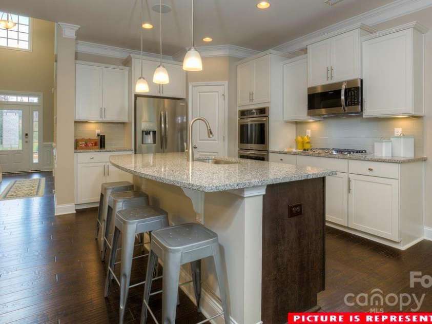 130 Fordingbridge Lane, Mooresville, NC 28115.  MLS# CAR4240748, YatesRealty ID 16404. 