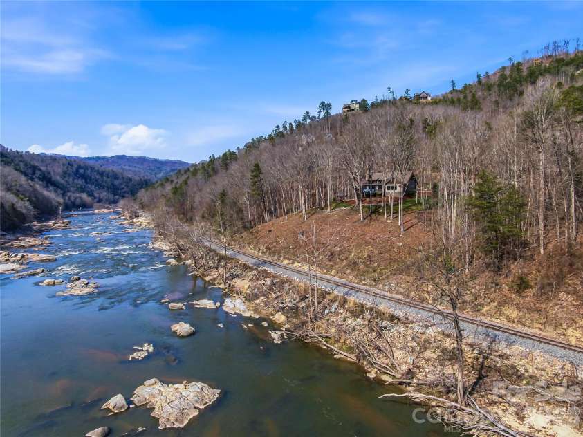 3735 French Broad Parkway, Marshall, NC 28753.  MLS# CAR4353806, YatesRealty ID 16404. 