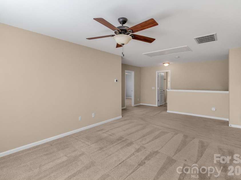 4419 Forest Gate Lane, Charlotte, NC 28270.  MLS# CAR4359056, YatesRealty ID 16405. Loft view