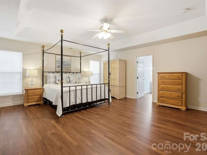 11416 Foggy Bank Lane, Charlotte, NC 28214.  MLS# CAR4320075, YatesRealty ID 16406. 