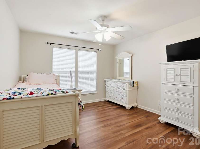 11416 Foggy Bank Lane, Charlotte, NC 28214.  MLS# CAR4320075, YatesRealty ID 16406. 