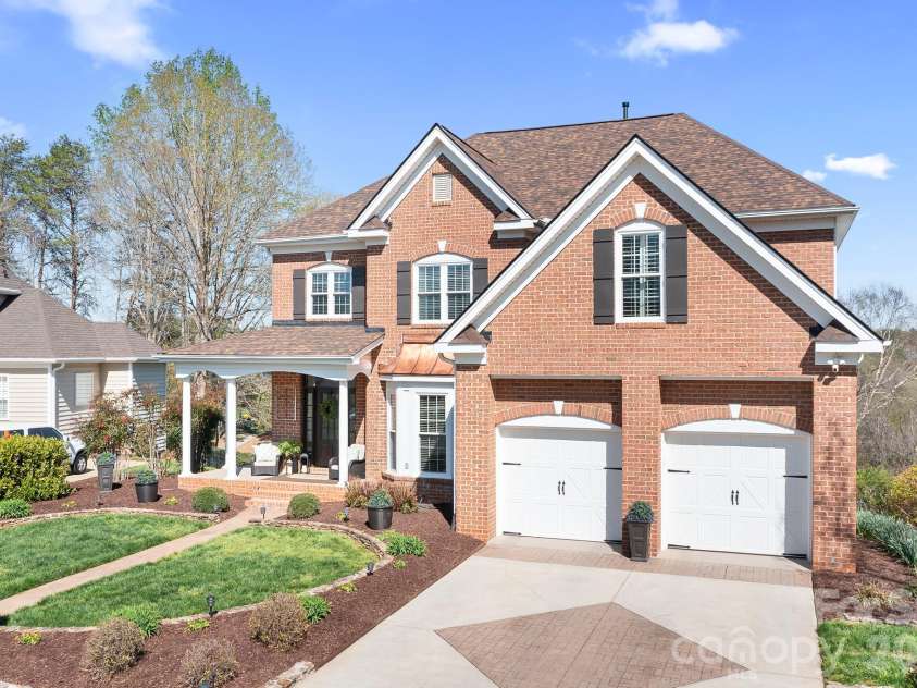 1546 Valhalla Drive, Denver, NC 28037.  MLS# CAR4353456, YatesRealty ID 16408. This home is pretty from angles!