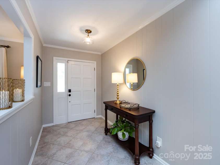 4925 Cedar Forest Drive, Charlotte, NC 28226.  MLS# CAR4262850, YatesRealty ID 16408. 