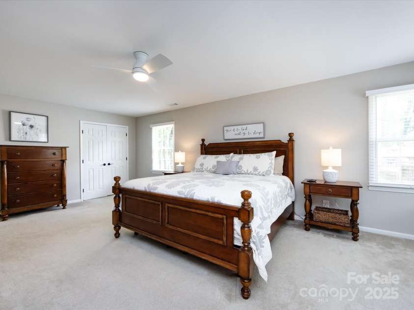 4925 Cedar Forest Drive, Charlotte, NC 28226.  MLS# CAR4262850, YatesRealty ID 16408. 