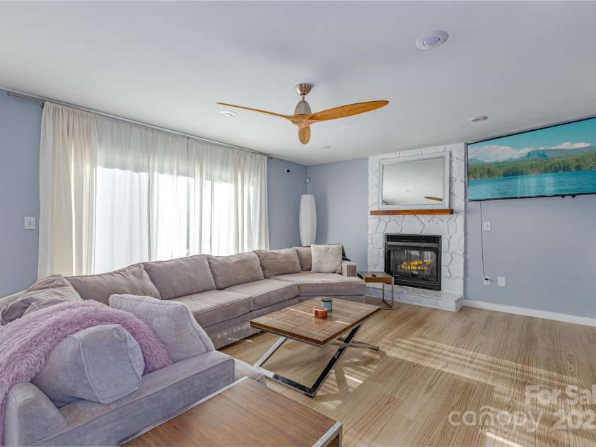 968 Plantation Drive, Marion, NC 28752.  MLS# CAR4322490, YatesRealty ID 1641. 